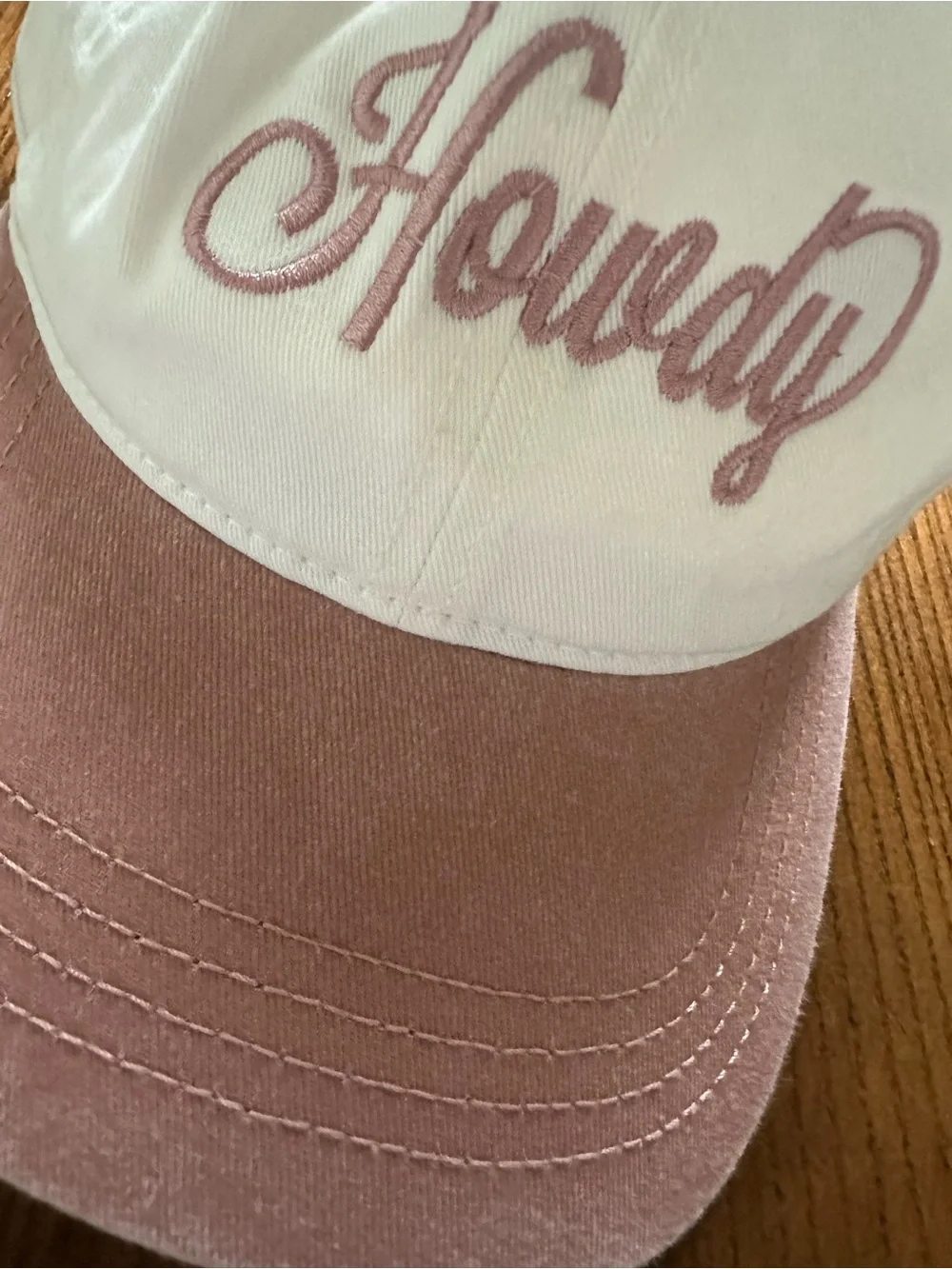 Howdy Embroidered Two-Tone Baseball Cap - White & Dusty Pink